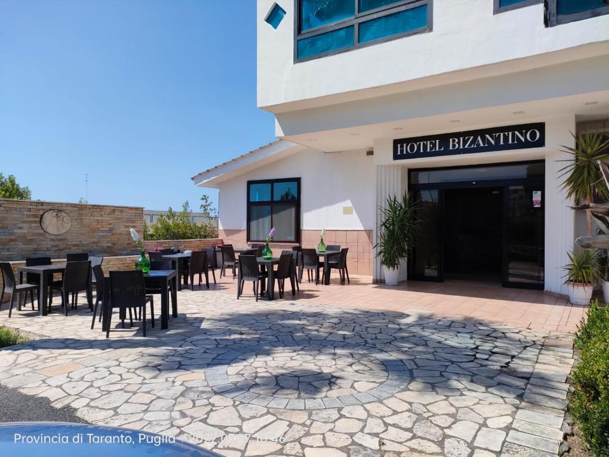 Hotel Bizantino Massafra Exterior foto
